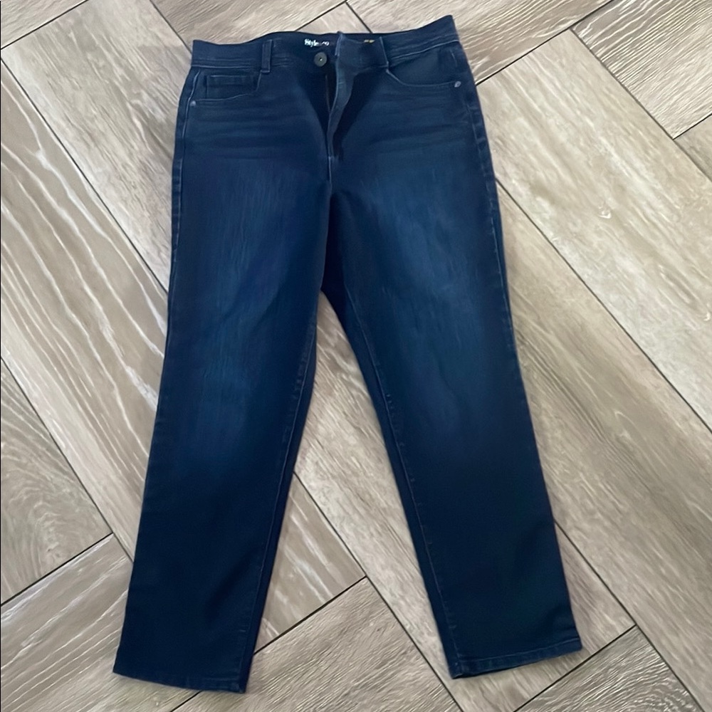 Style & Co Blue Straight Leg Jeans Classic Fit (B)
